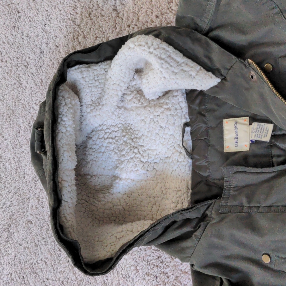 Bass Co. women's army green medium utility jacket - Picture 4 of 9